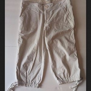 Dockers Capris Khaki - Size 10 - Cargo Pants